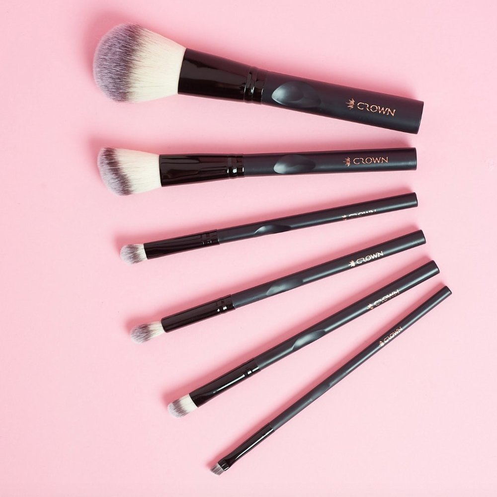 Crown Pro 6 Makeup Brush Set